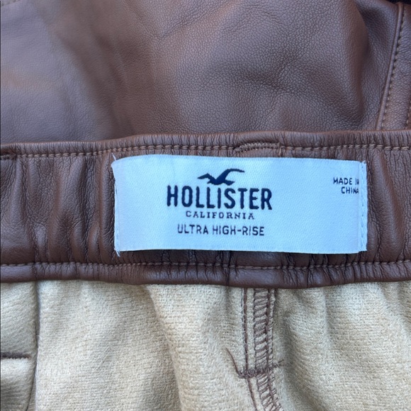 Hollister High Waist Brown faux Leather Shorts ultra high rise XS extra small - Picture 3 of 3